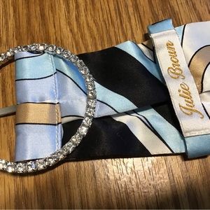 Silky elegant belt .